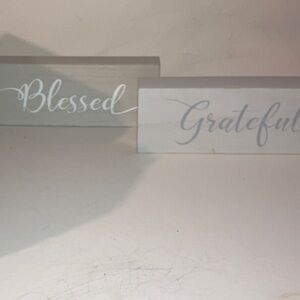 American Art and Decor Gray and White 'Blessed' and 'Grateful' Wall Art